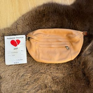 PARKER THATCH Cross Your Heart Sling - Leather Butterscotch